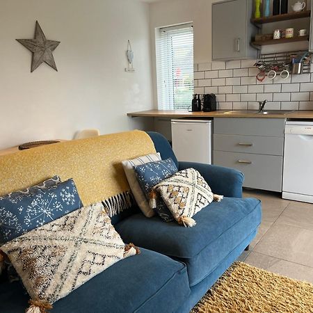 St Agnes Perfect Location, Hot Tub, Sea Views, Gym Appartement Buitenkant foto