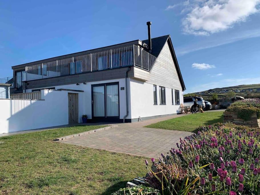 St Agnes Perfect Location, Hot Tub, Sea Views, Gym Appartement Buitenkant foto
